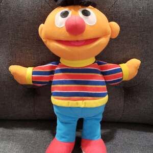 Ernie‎ Plush 12" Mattel Fisher-Price Sesame Street Stuffed Animal 2002